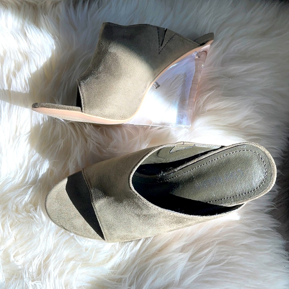 Clear Wedge Slip On ✨NEW